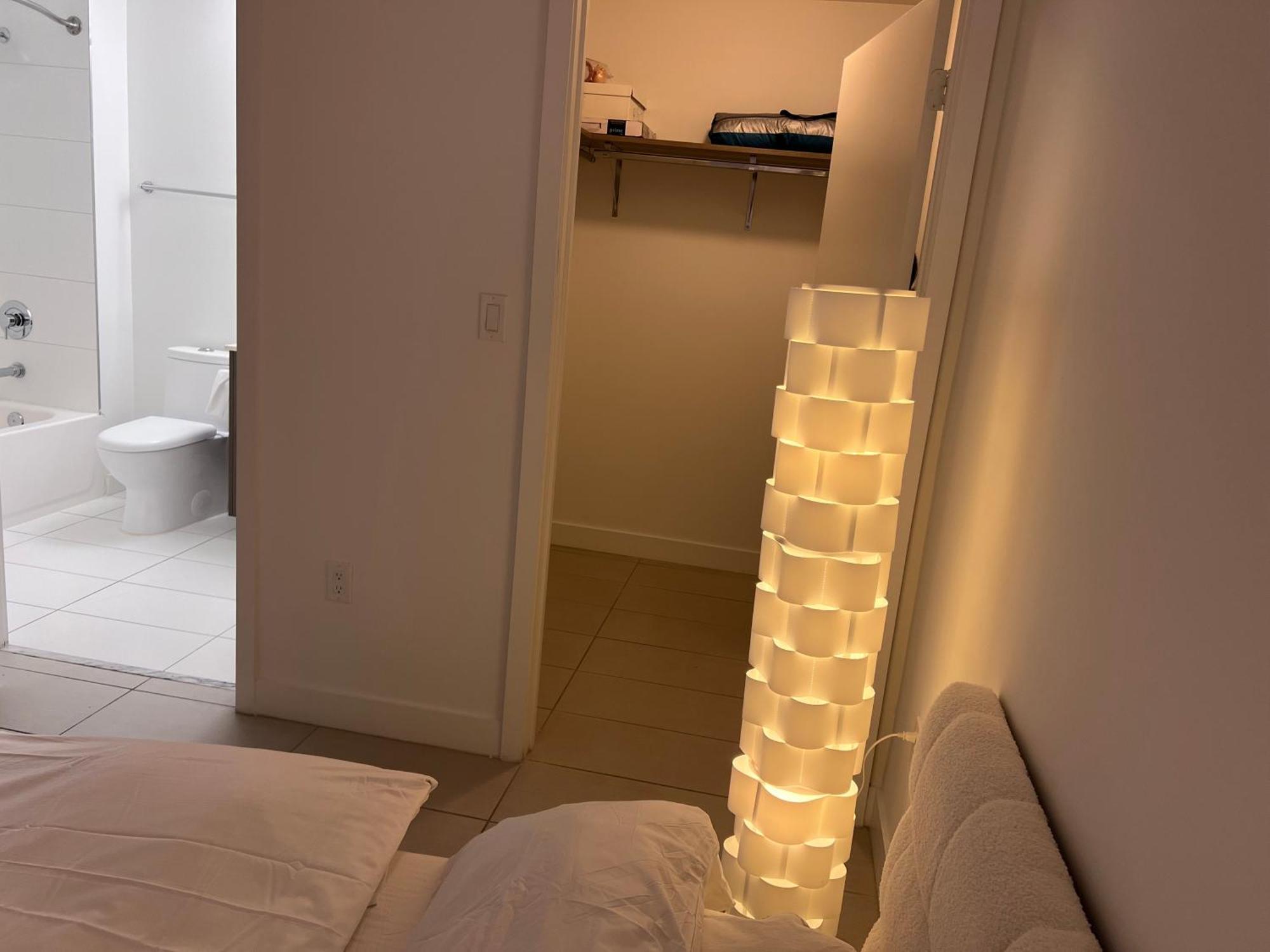 Master Bed Room In Calle Ocho Miami Exteriör bild